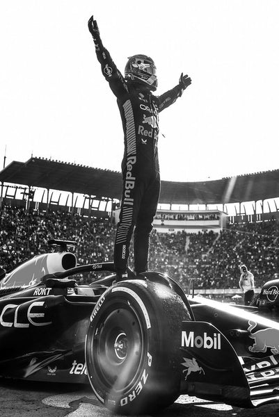 VERSTAPPEN B&W