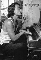 GLOSSY - JOHNNY DEPP - PIANO